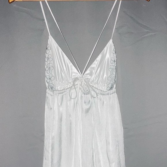 Tropical White Dress or Lingerie - Picture 3 of 7